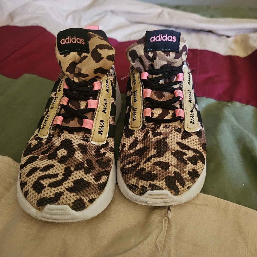 Adidas toddler shoe